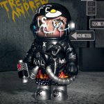 POP MART MEGA SPACE MOLLY 400% Trevor Andrew Figure AUTHENTIC - Image 3